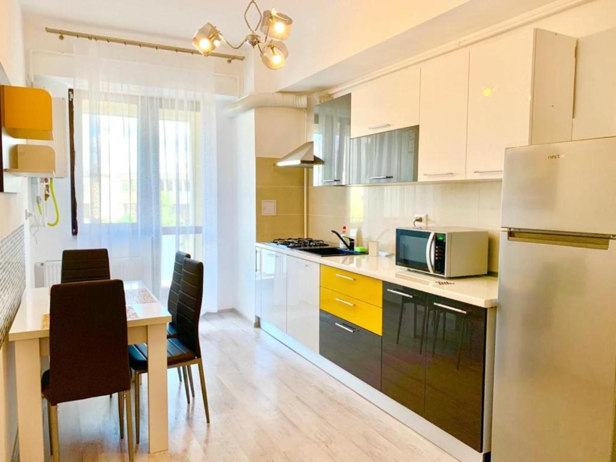 Karina New Flat Near Palas Mall Iasi Exteriör bild