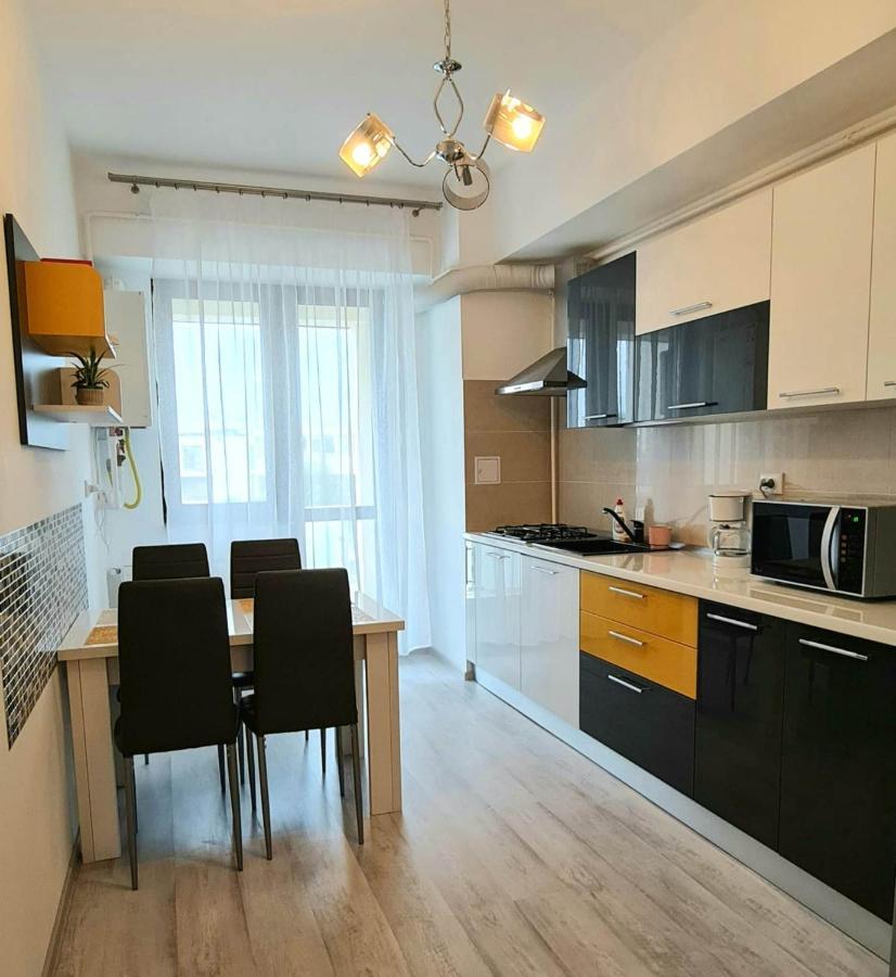 Karina New Flat Near Palas Mall Iasi Exteriör bild